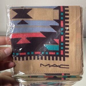 MAC Bandana